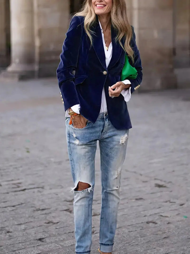 JULIA | ELEGANT VELVET BLAZER