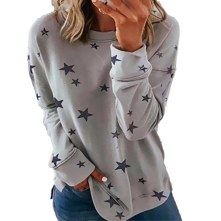 Ladies oversized star print sweatshirt with round neck, extended back and side slits Hudson & Parker