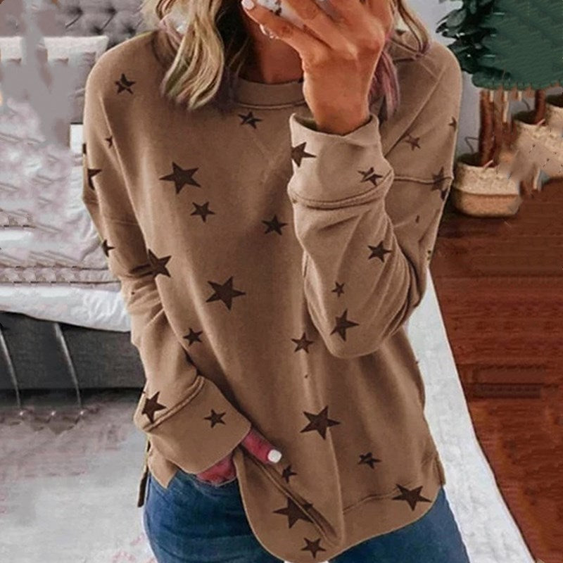 Ladies oversized star print sweatshirt with round neck, extended back and side slits Hudson & Parker