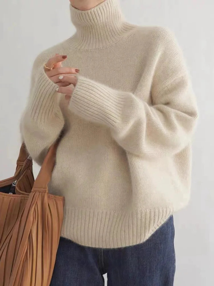 Alecia | Women's Luxurious Roll Neck Jumper | Timeless Elegance