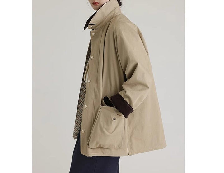 Men's short field coat with cord collar, snap button placket and patch pockets.