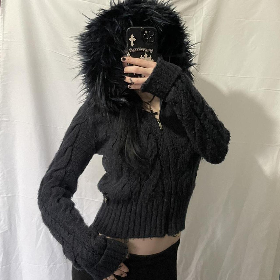 Women's short cut hoodie with faux fur hood, zipper and fitted cuff Hudson & Parker