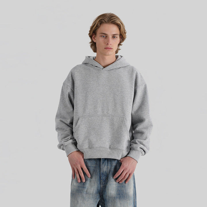 Unisex hoodie made of soft fleece with kangaroo pocket and shortened silhouette Hudson & Parker