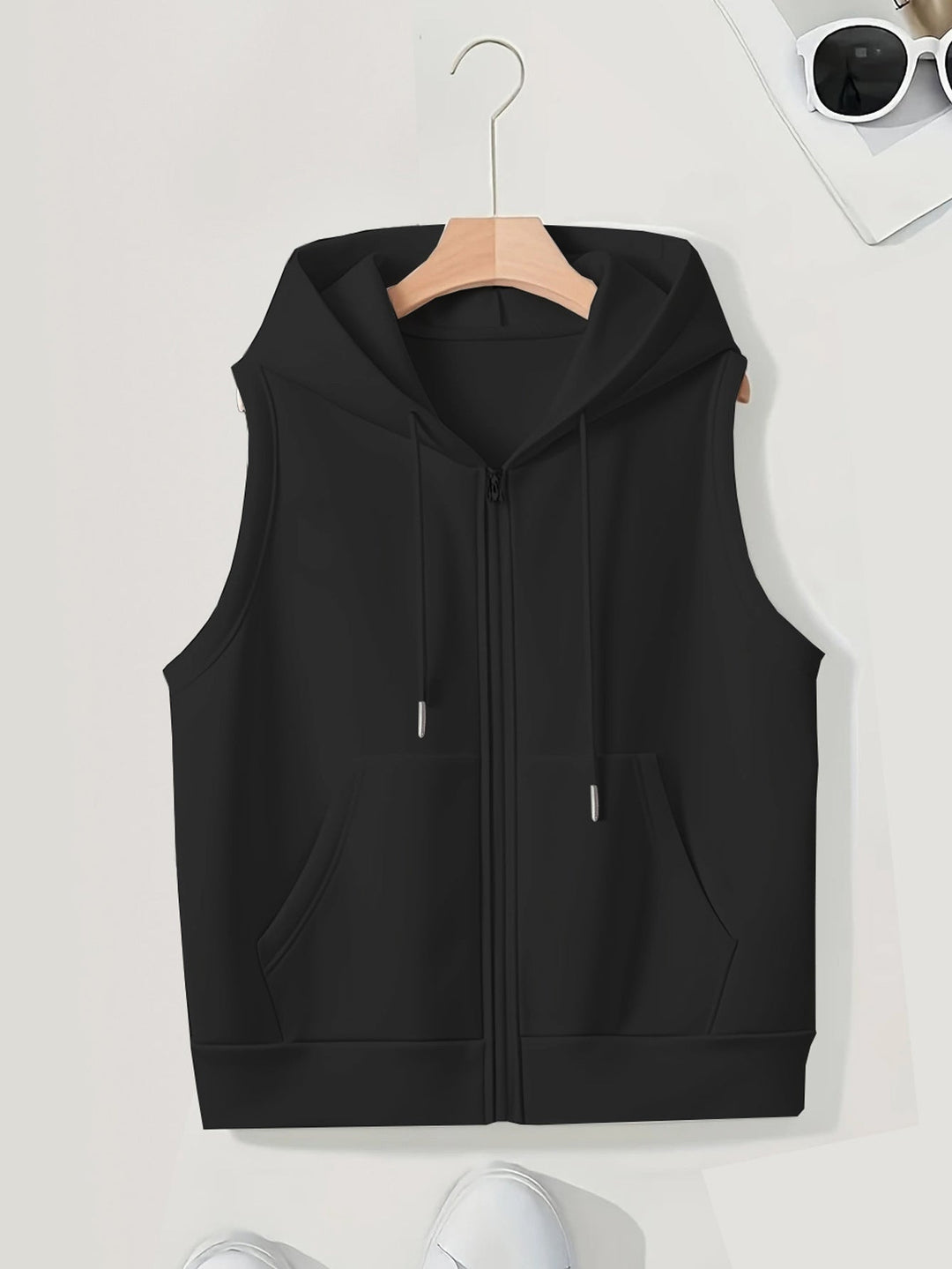 Ladies sporty hooded vest with zipper and practical pockets Hudson & Parker