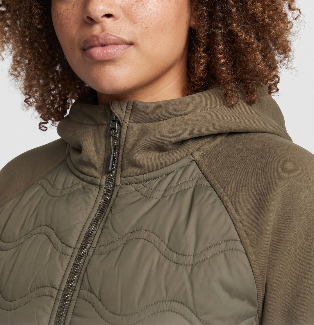 Women's non-quilted hybrid hoodie jacket with padded front and loose sweatshirt sleeves