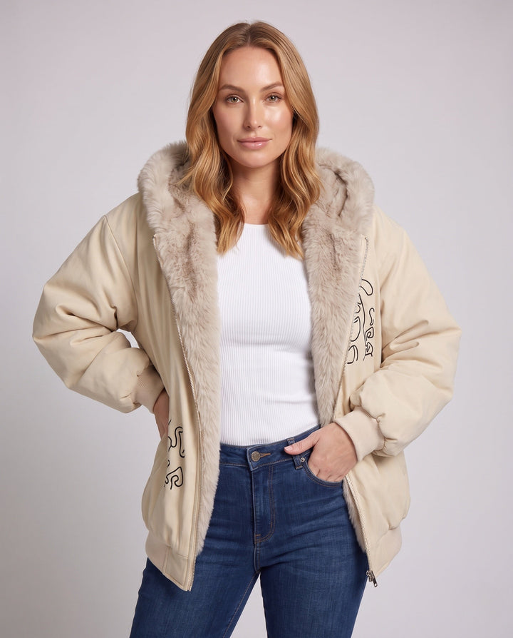 Women's oversized hoodie jacket with faux fur ears and fleece lining, all-round zipper