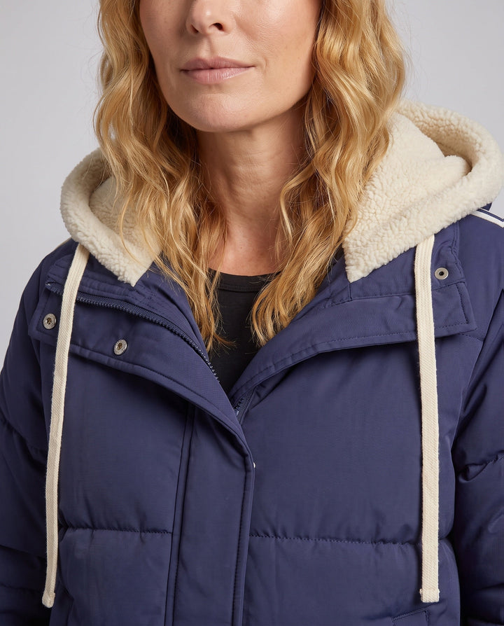 Women's trendy quilted hoodie with high-quality teddy inner construction and sporty striped sleeves