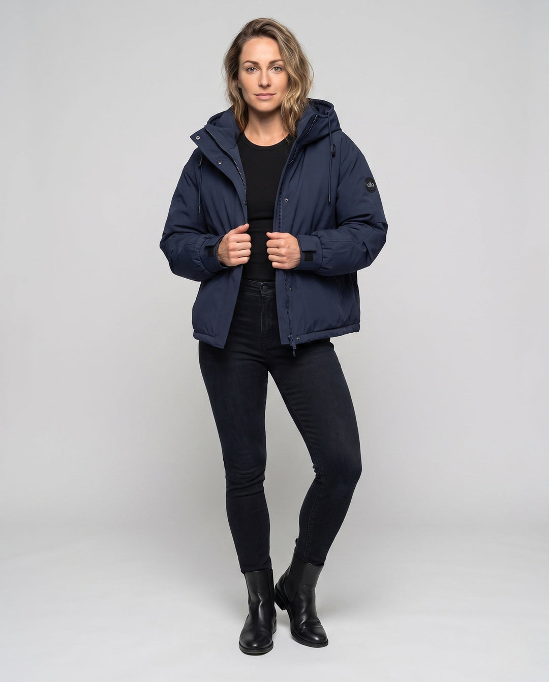 Women's nan windproof hoodie parka in a short cut with thermal padding and concealed front placket