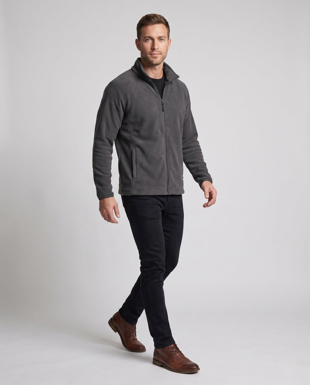 Men's fleece trekking jacket with stand-up collar, raglan sleeves, and concealed zipper