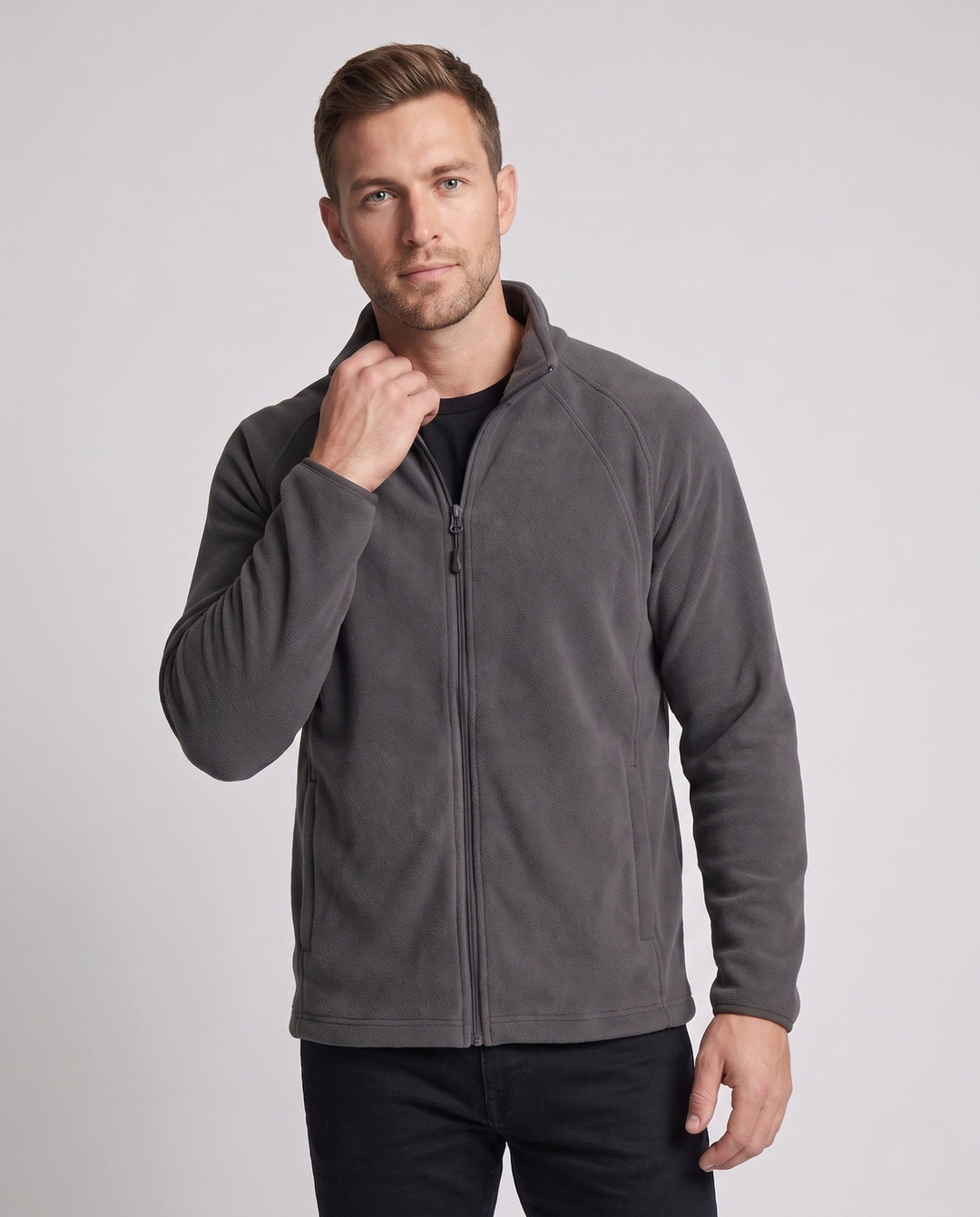 Men's fleece trekking jacket with stand-up collar, raglan sleeves, and concealed zipper