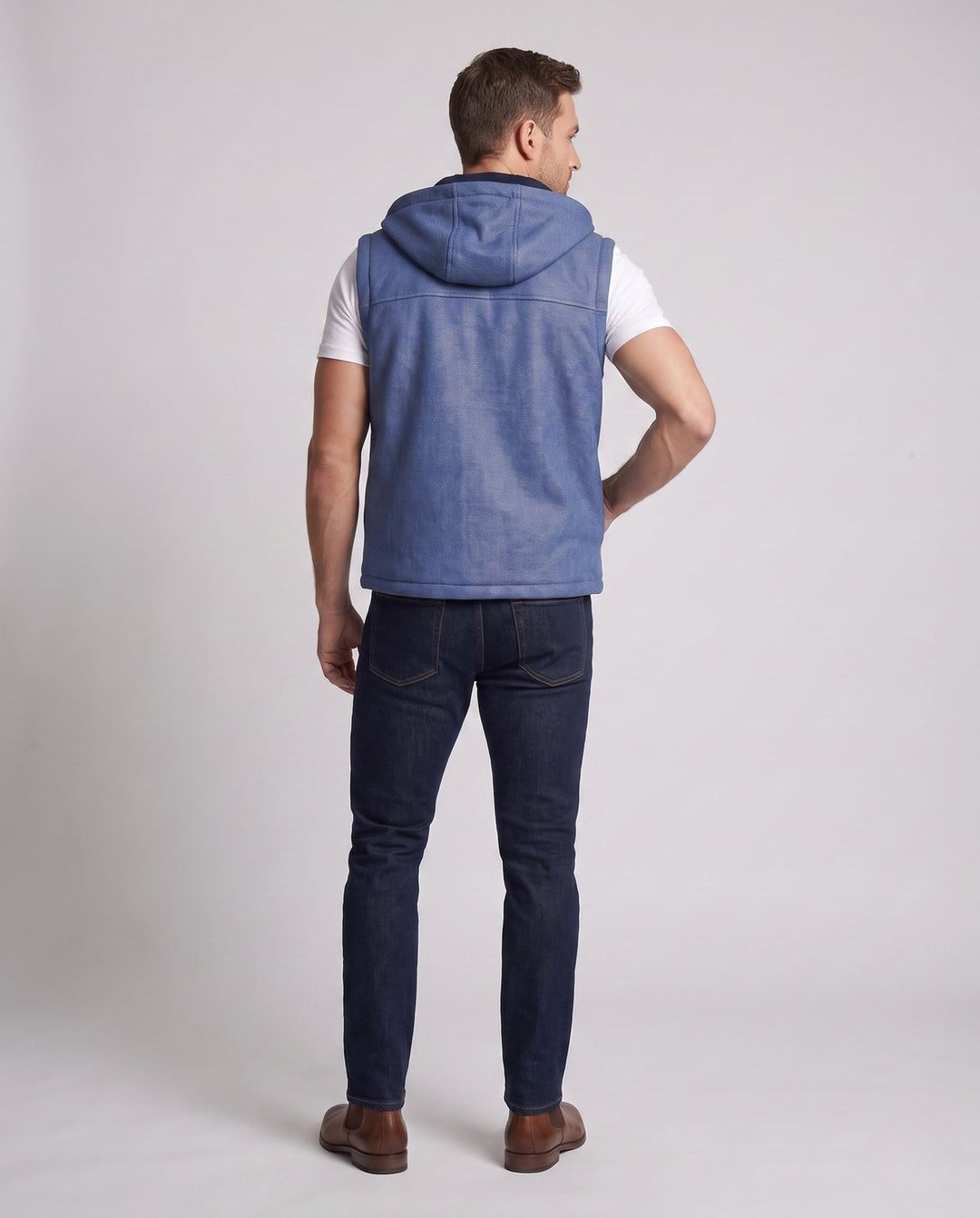 Men's hooded vest with full zip, contrast cord and patch pockets