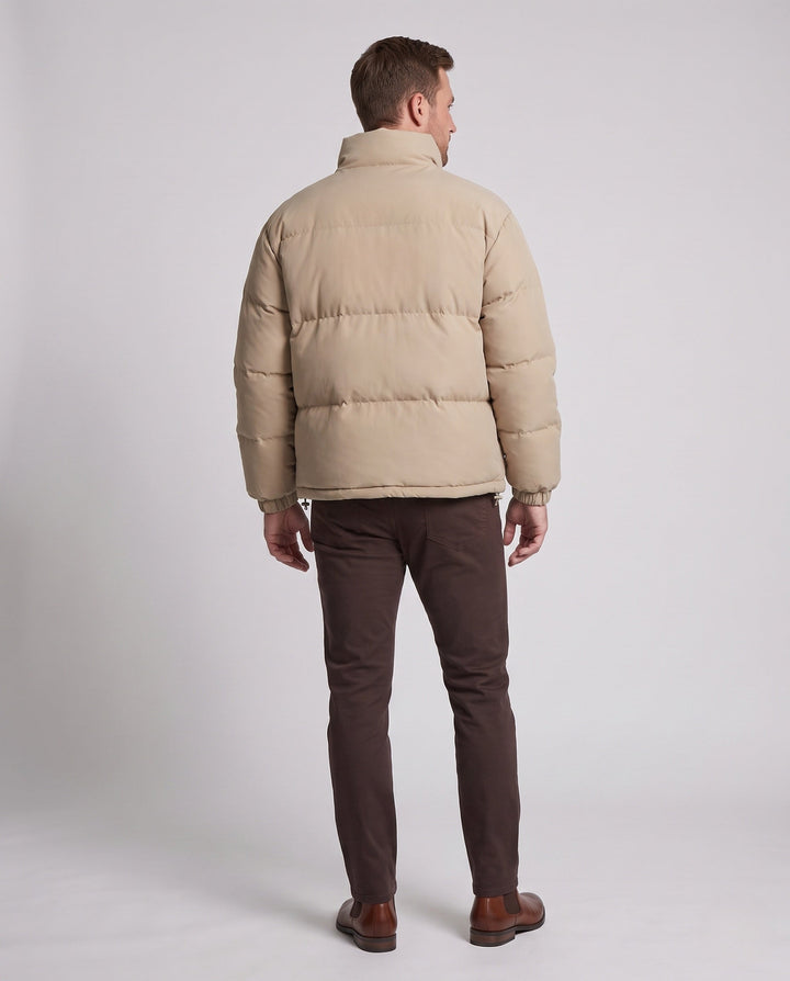Men's short-cut quilted puffer with high stand-up collar and elastic cuffs