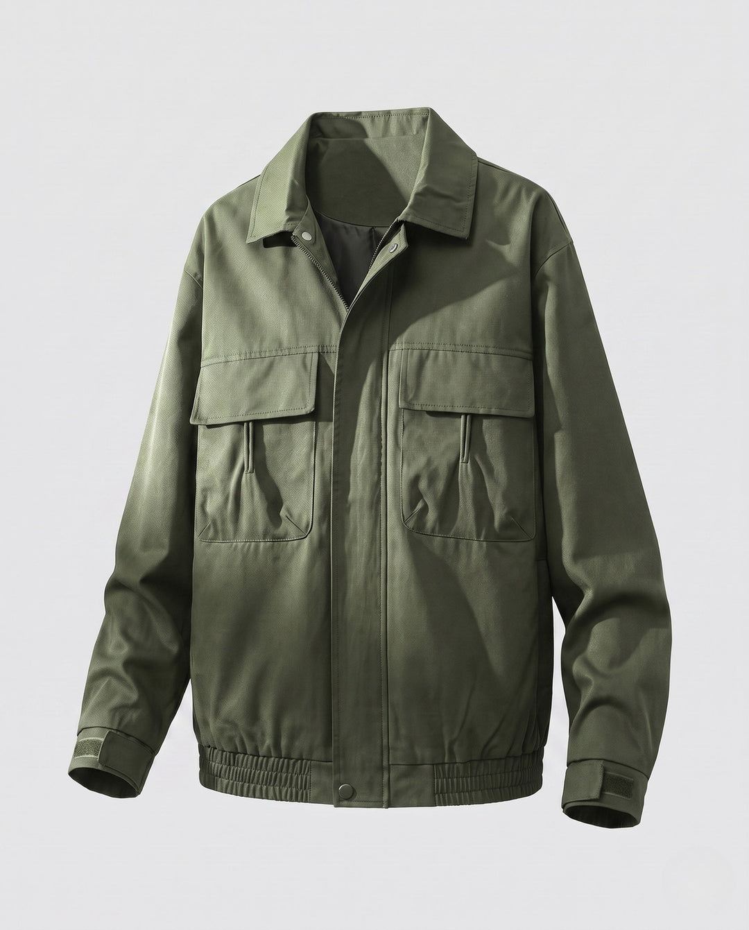 Men's casual field jacket with chest flap pockets, elastic hem, and zipper