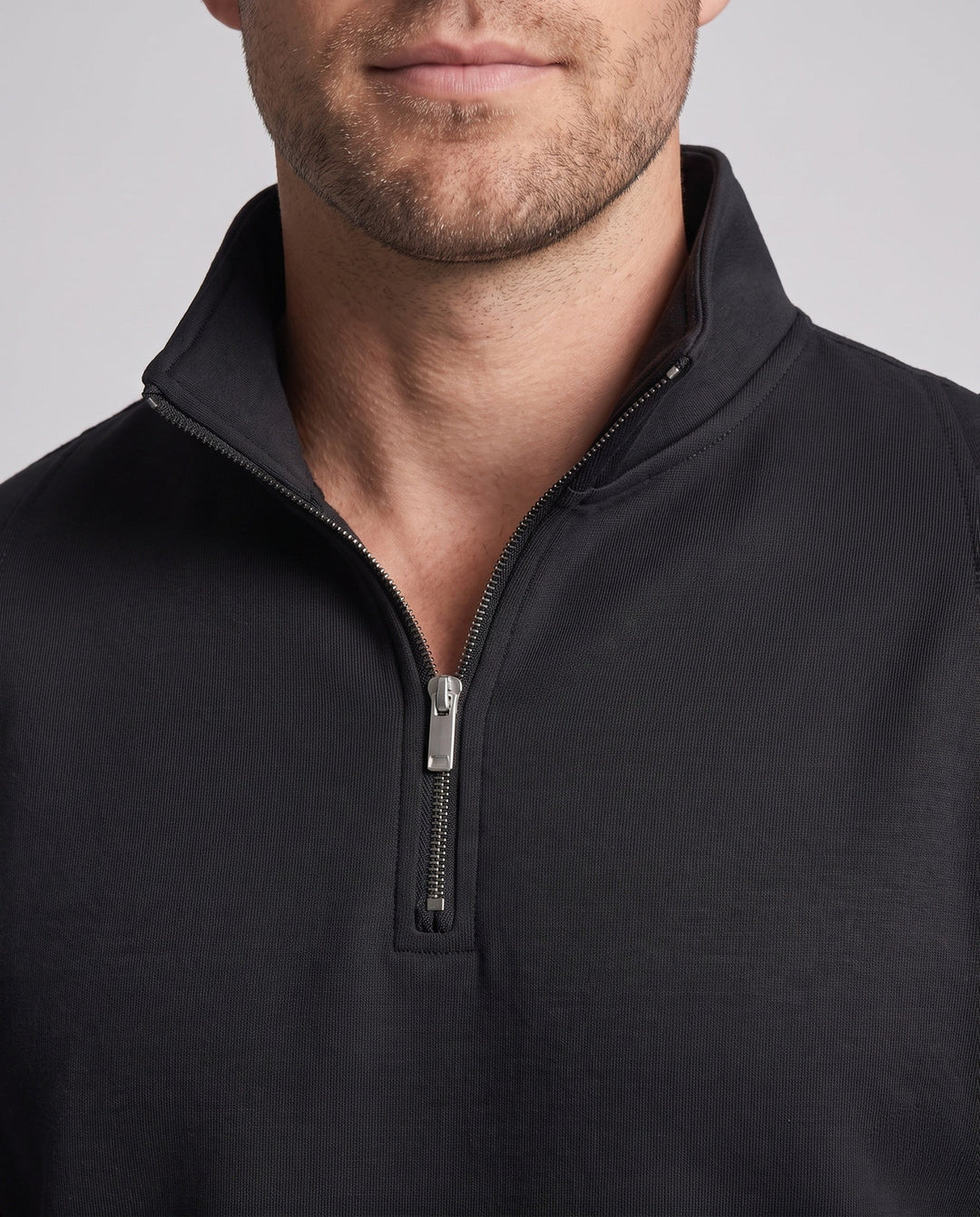 Men's oversized half-zip sweatshirt with stand collar and kangaroo pocket