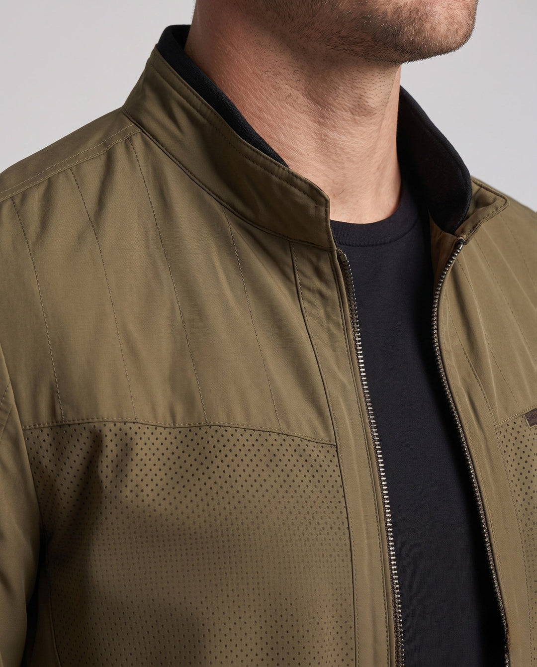 Men's breathable micro-perforated hybrid jacket with stand-up collar