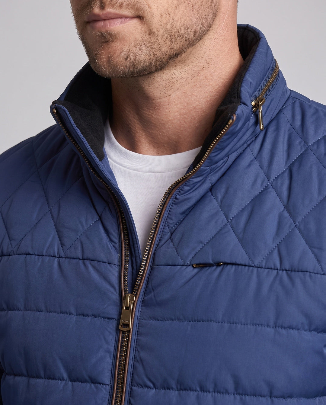 Men's quilted stand collar transitional jacket with light thermal insulation