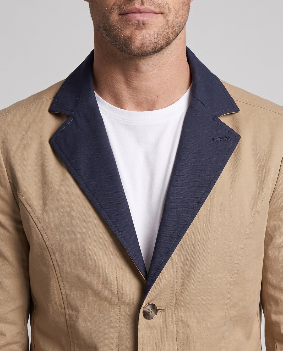 Men's Smart-Casual Short Coat with Contrast Collar, Zipper Pockets and Patterned Lining