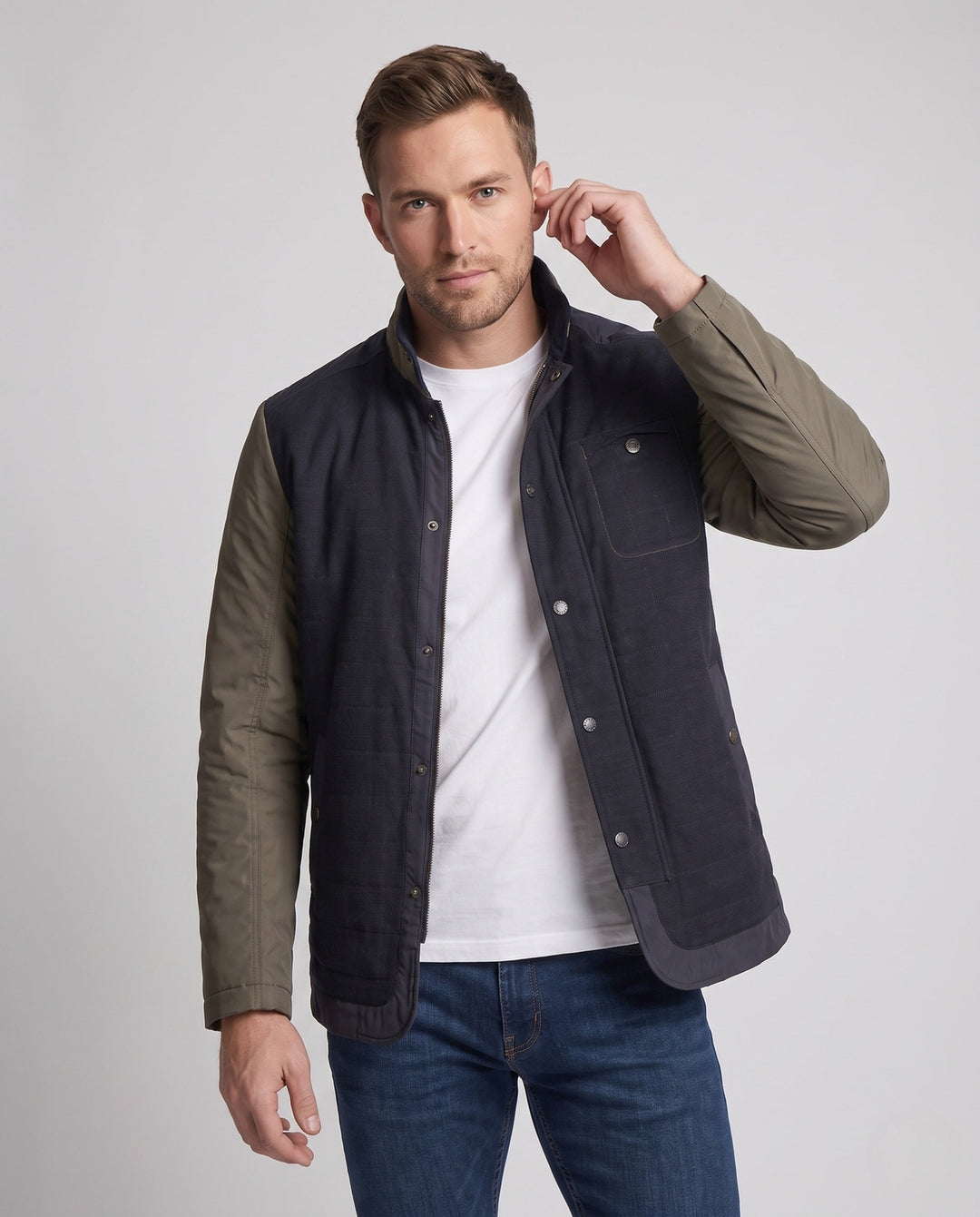 Men's Stand Collar Quilted Jacket with Contrast Sleeves made of Blended Material