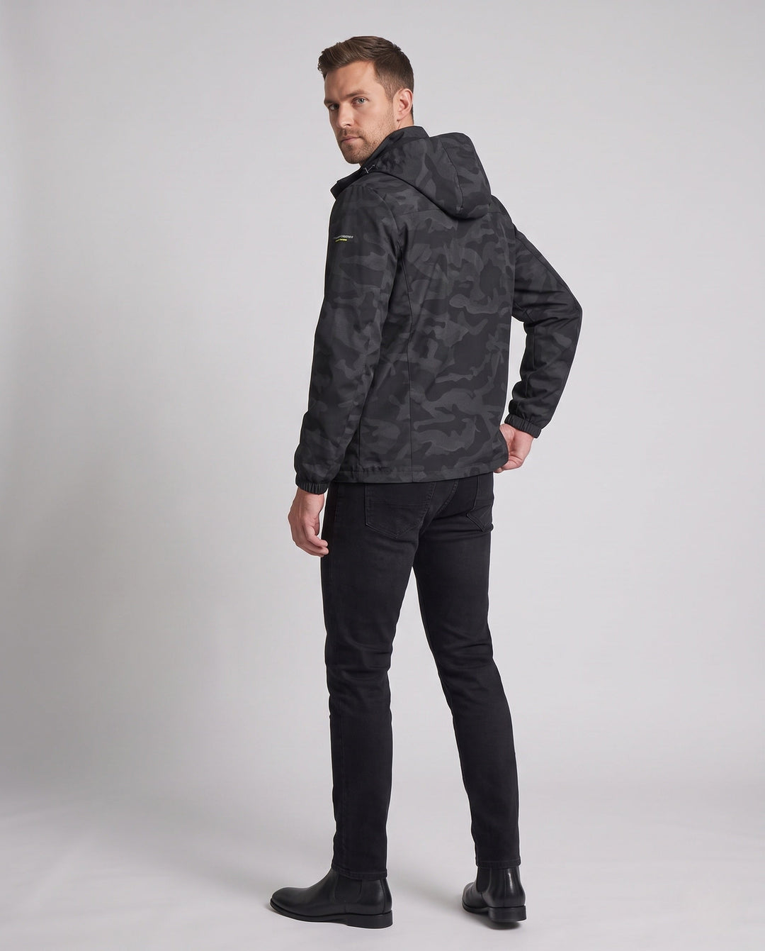 Men's camouflage softshell transition jacket with hood and warming inner lining