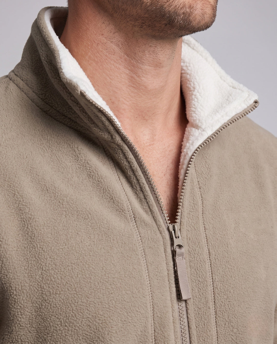 Men's fleece outdoor jacket with thermally insulated inner layer, stand-up collar, and concealed zipper
