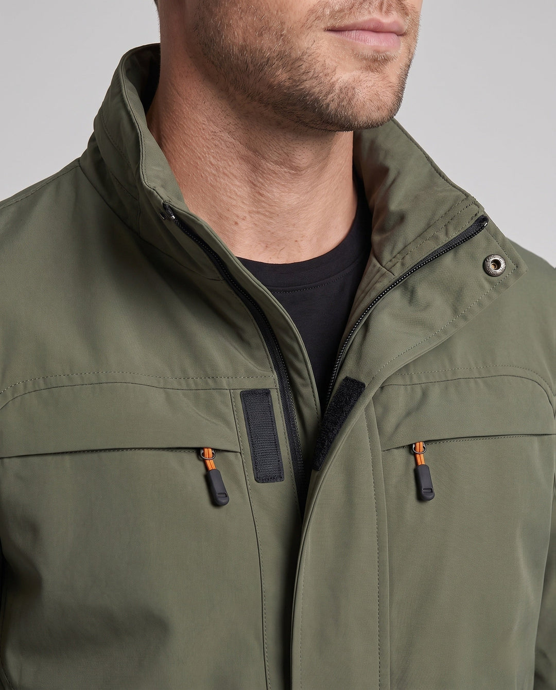 Men's casual field jacket with hood, windproof material and concealed zipper