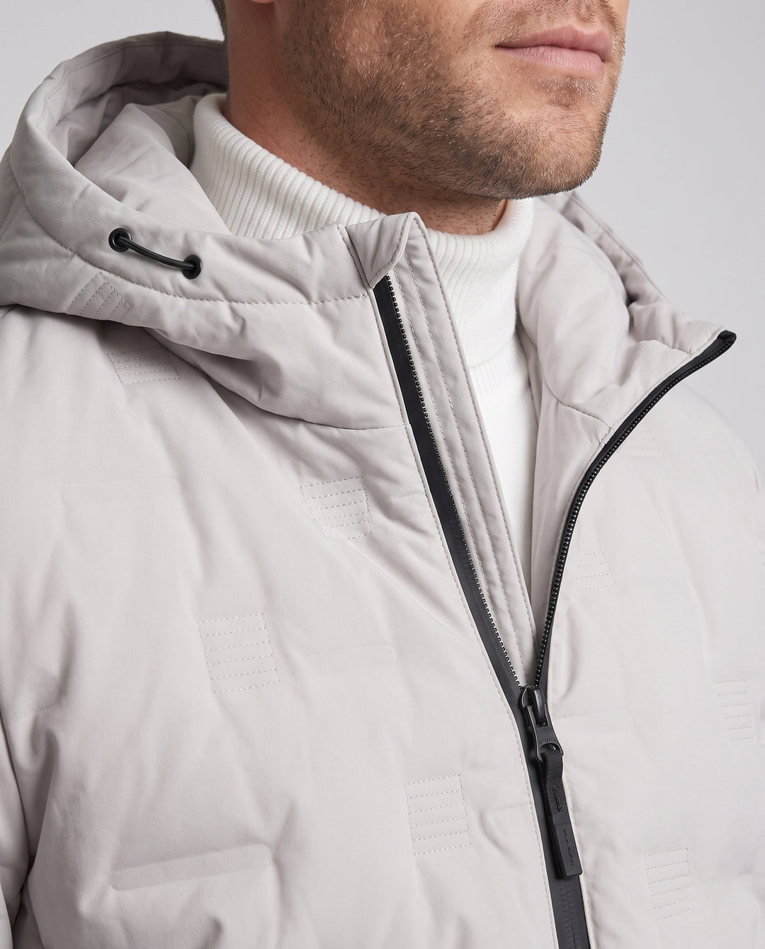 Men's Lightweight Quilted Thermal Hooded Jacket with Minimalist Block Stitching and Elastic Hem