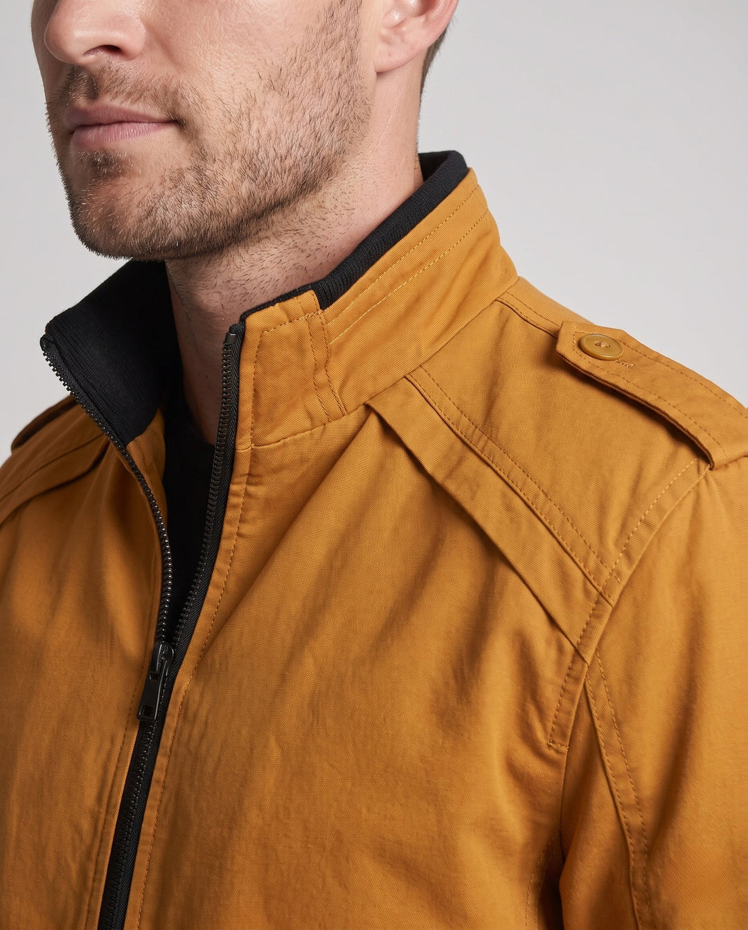 Men's short jacket with teddy lining, zipper, and shoulder flaps Hudson & Parker