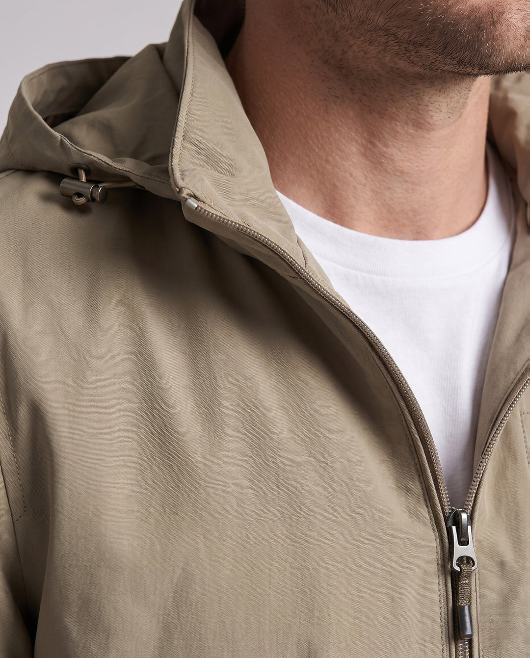 Men's Lightweight Breathable Hooded Outdoor Jacket with Chest Pocket and Concealed Zipper Hudson & Parker
