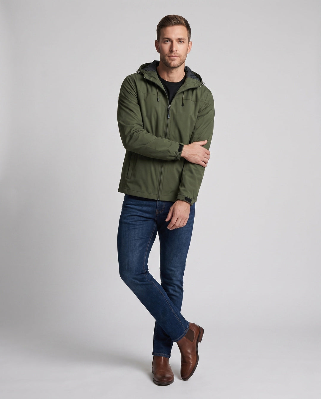 Men's lightweight wind and water repellent hooded jacket with adjustable hood and zippered pockets Hudson & Parker