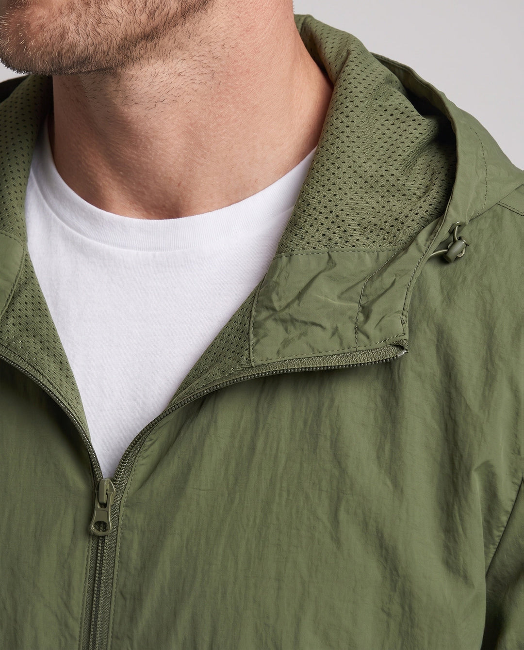 Men's Lightweight Windbreaker Jacket with Adjustable Hood Design Hudson & Parker