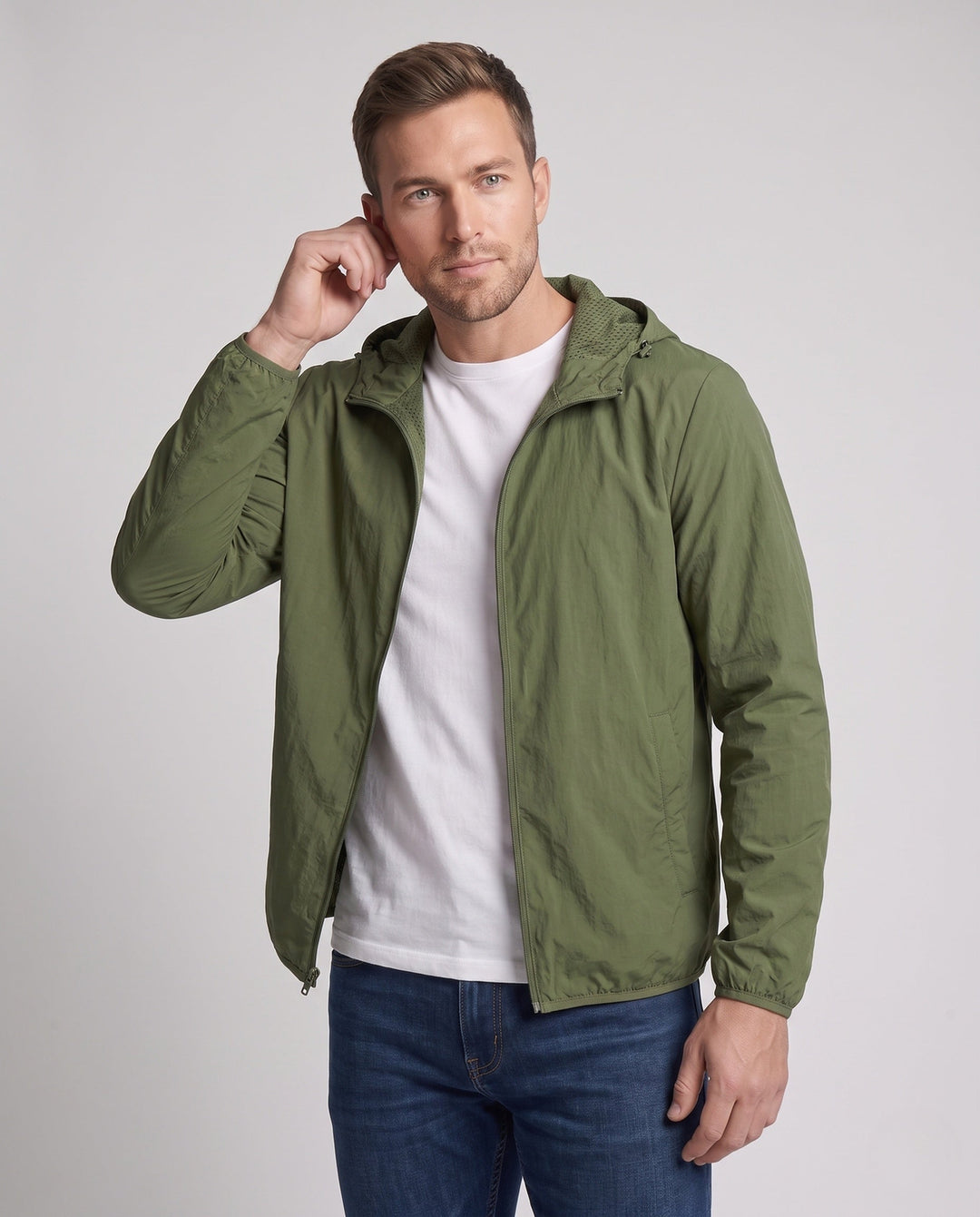 Men's Lightweight Windbreaker Jacket with Adjustable Hood Design Hudson & Parker