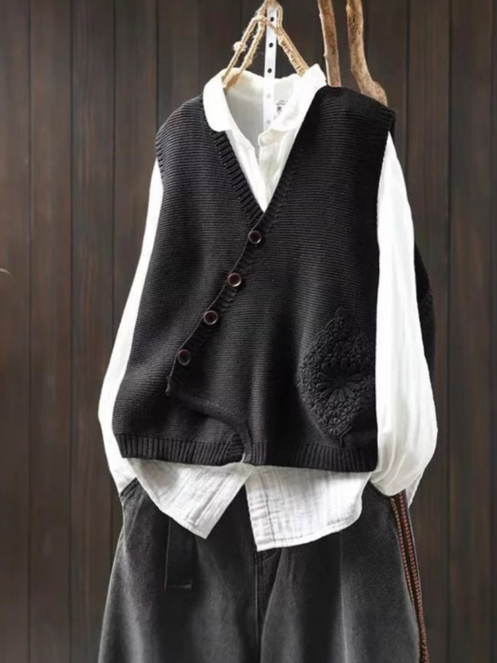 SUSAN – ASYMMETRICAL BUTTON KNIT VEST