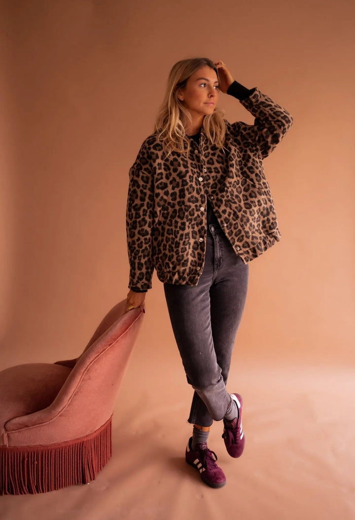 Luna | Trendy Jacket with Leopard Print