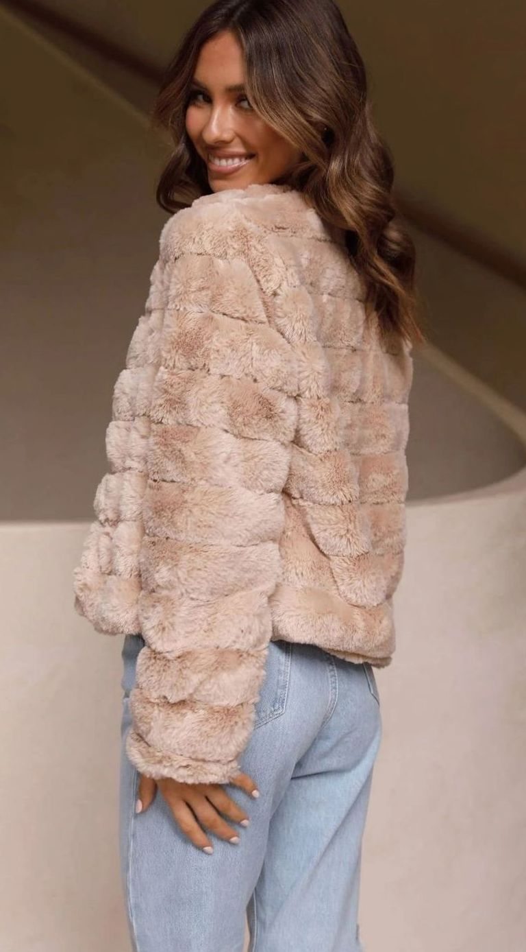Isabella | Women's Cropped Open-Front Faux Fur Jacket