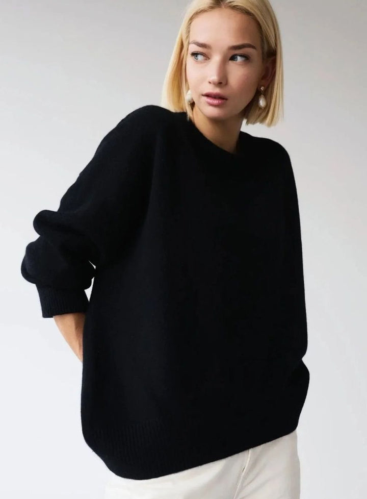 Riley | Women's Oversized Crew-Neck Long-Sleeve Light Knit Sweater