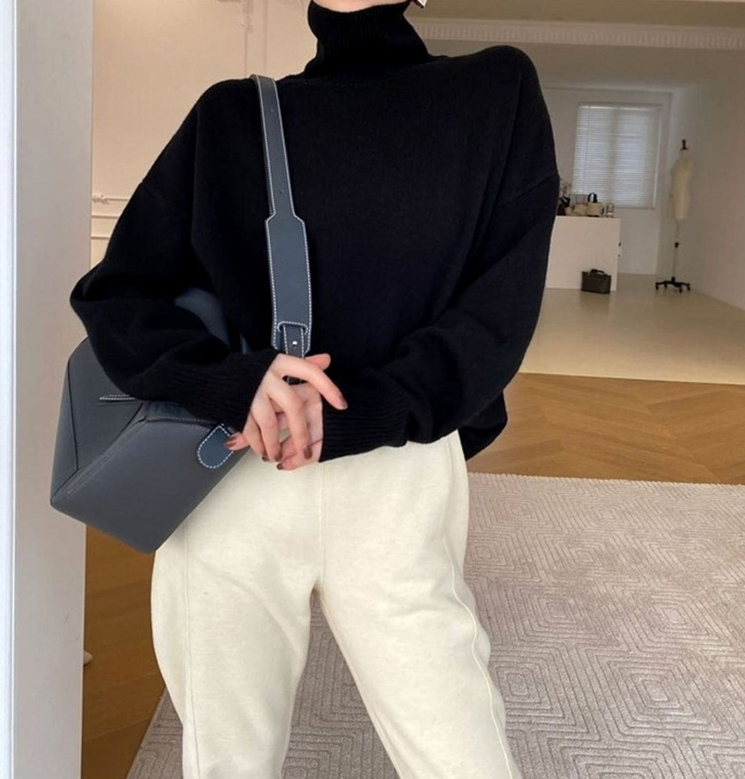 Luna | Women's Oversized Ribbed-Trim Knit Turtleneck Sweater