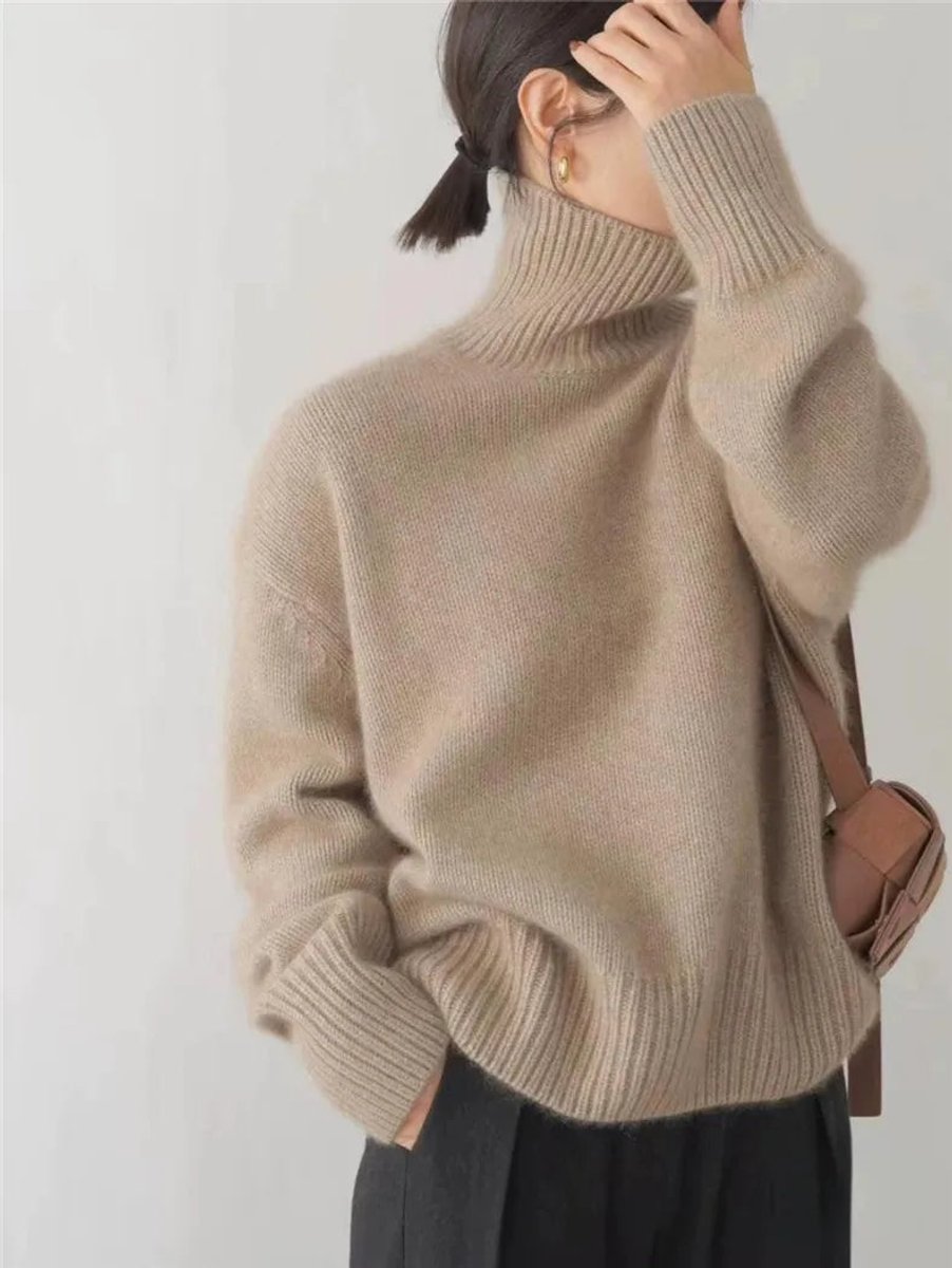 Scarlett | Women's Oversized Turtleneck Knit Sweater